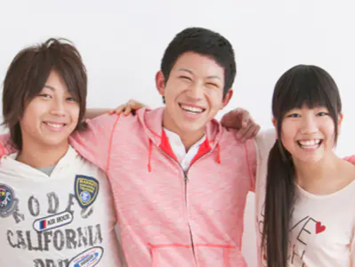 東京都の第１６回こども未来会議が東京都庁で開催され、西田淳志・社会健康医学研究センター長がプレゼンターとして出席しました